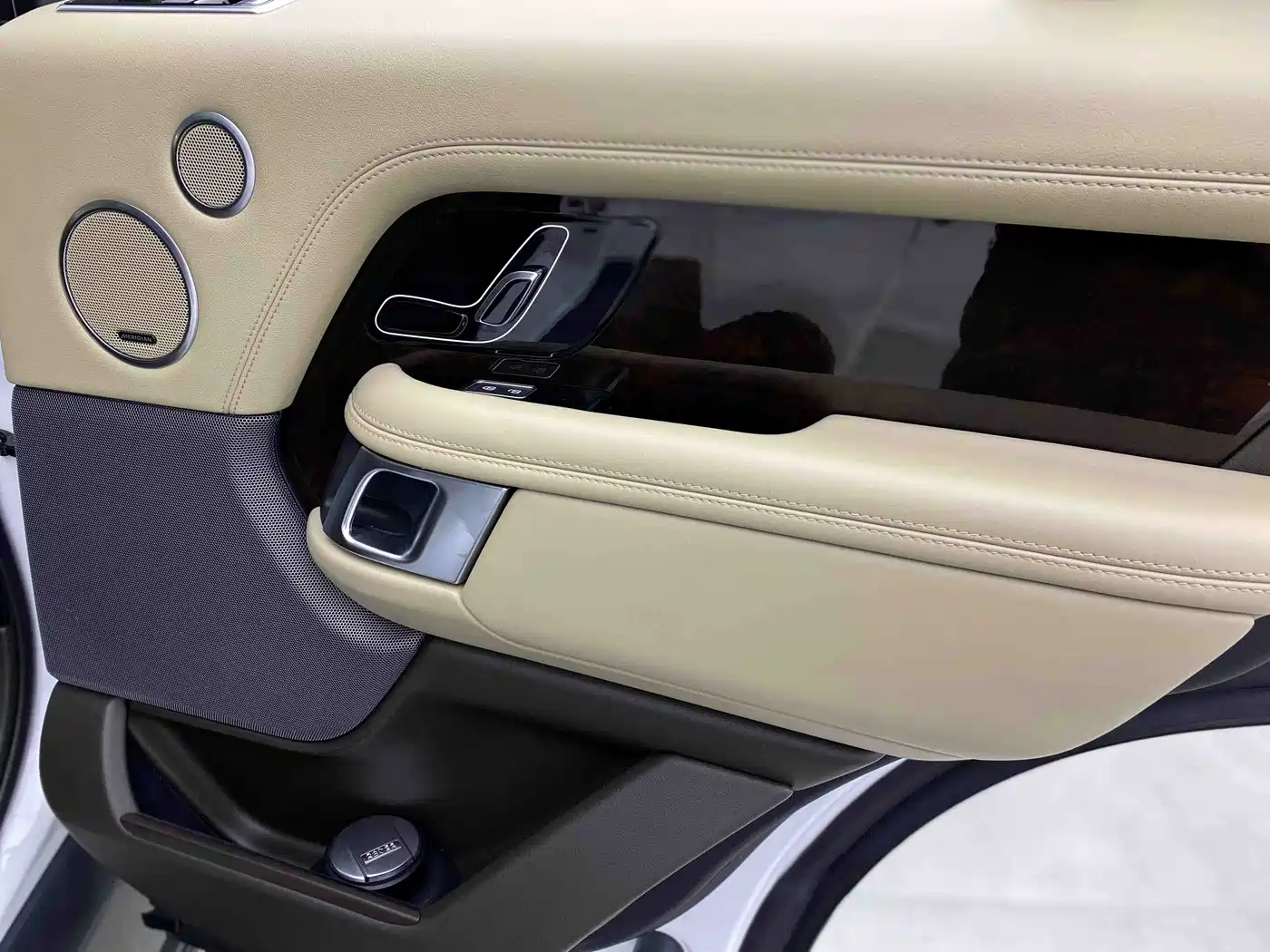 Фото 26 - Land Rover Range Rover