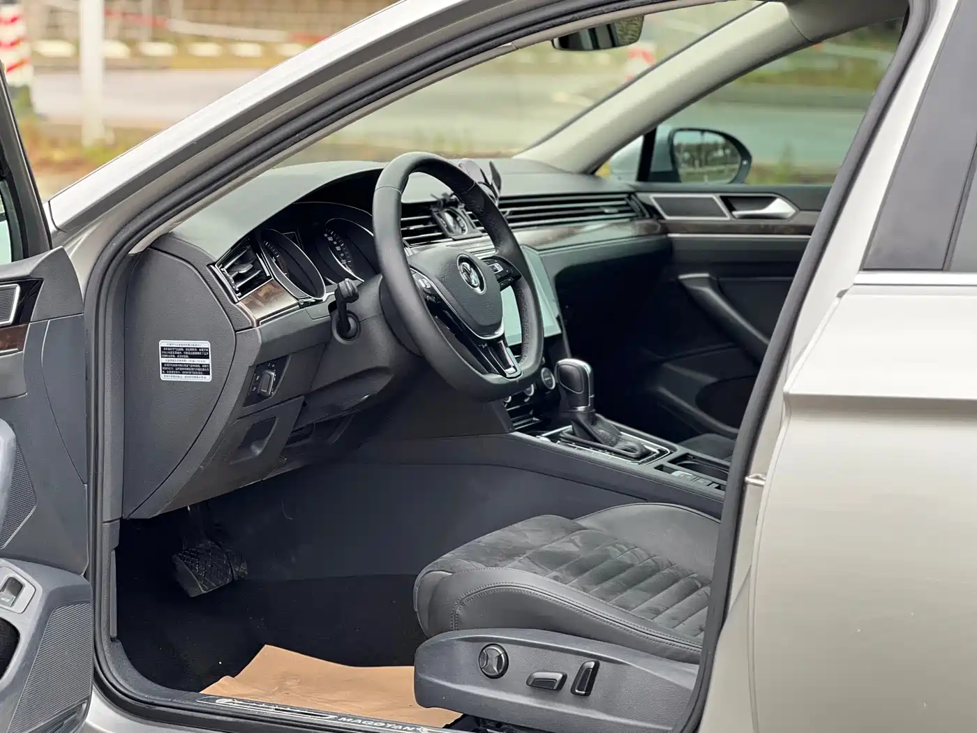 Volkswagen Magotan 2017 330TSI DSG Luxury фото 13