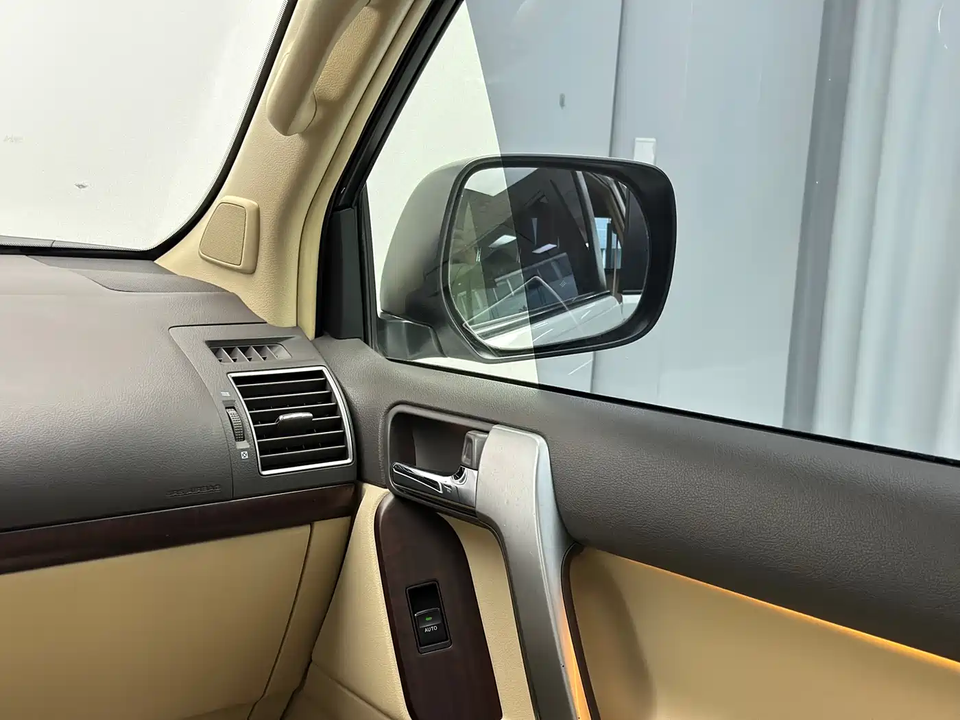 Toyota Prado 2016 3.5L Auto TX-L фото 35