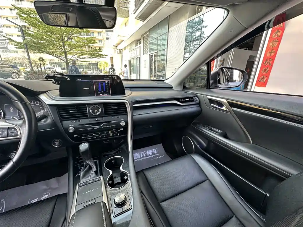 Lexus RX 2020 Facelift 300 2WD Elite Edition фото 25