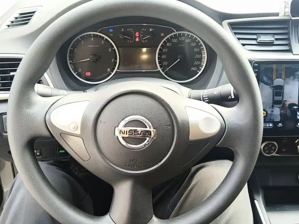 Nissan SYLPHY, миниатюра 11