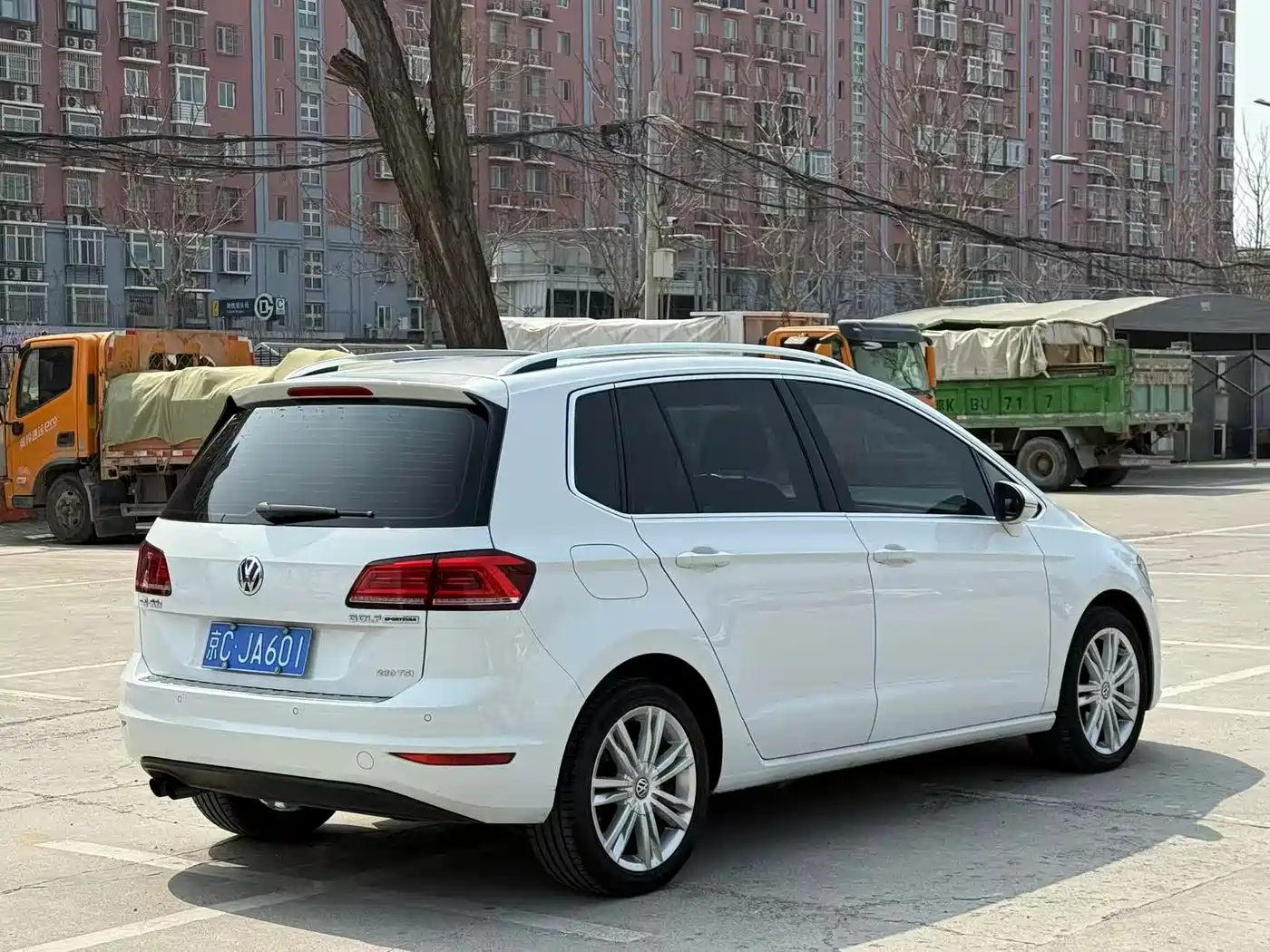 Volkswagen Golf Sportsvan 2018 230TSI Automatic Luxury фото 6
