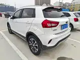 Фото 11 - Geely Vision X3