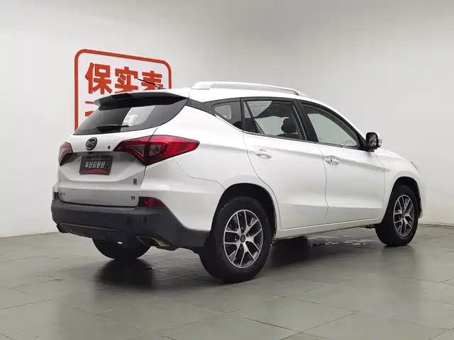 BYD Song 2016 Unrivaled Edition 1.5TI Manual Elite Edition — фото 2