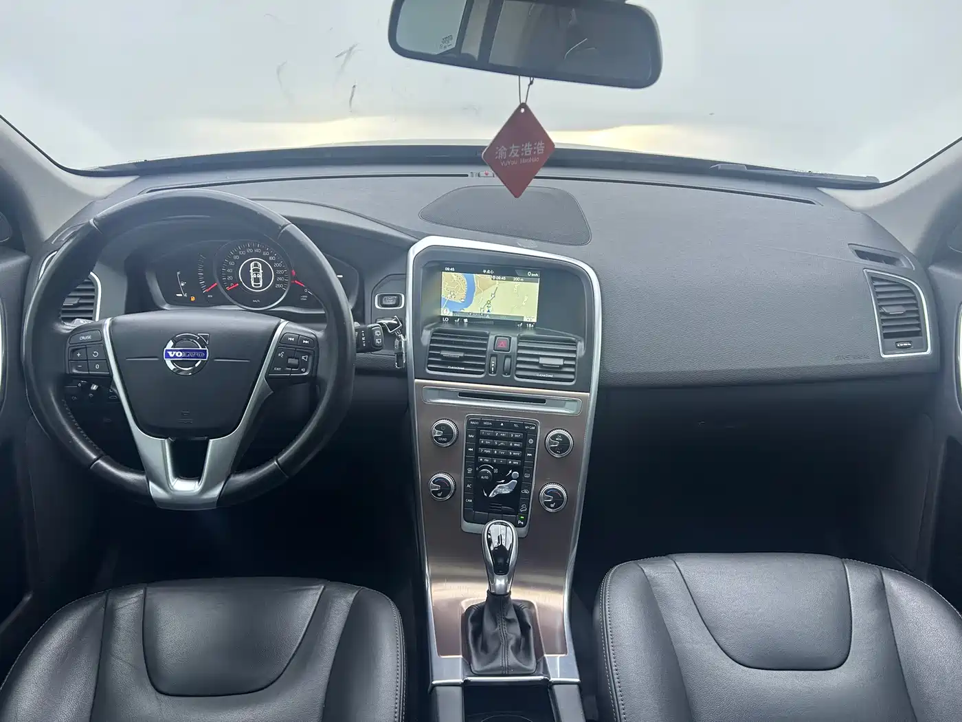Фото 7 - Volvo XC60