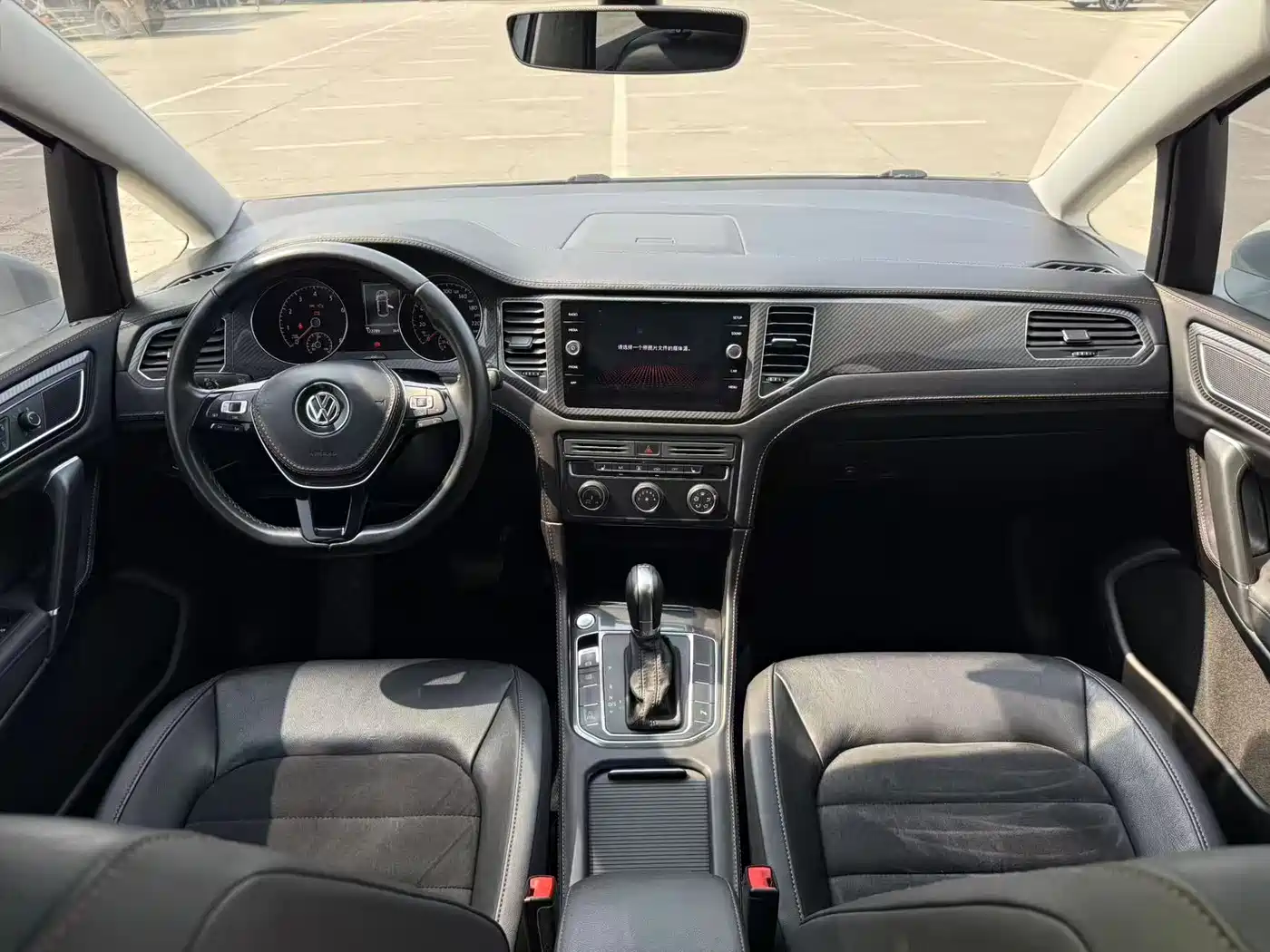 Volkswagen Golf Sportsvan 2018 230TSI Automatic Luxury фото 12