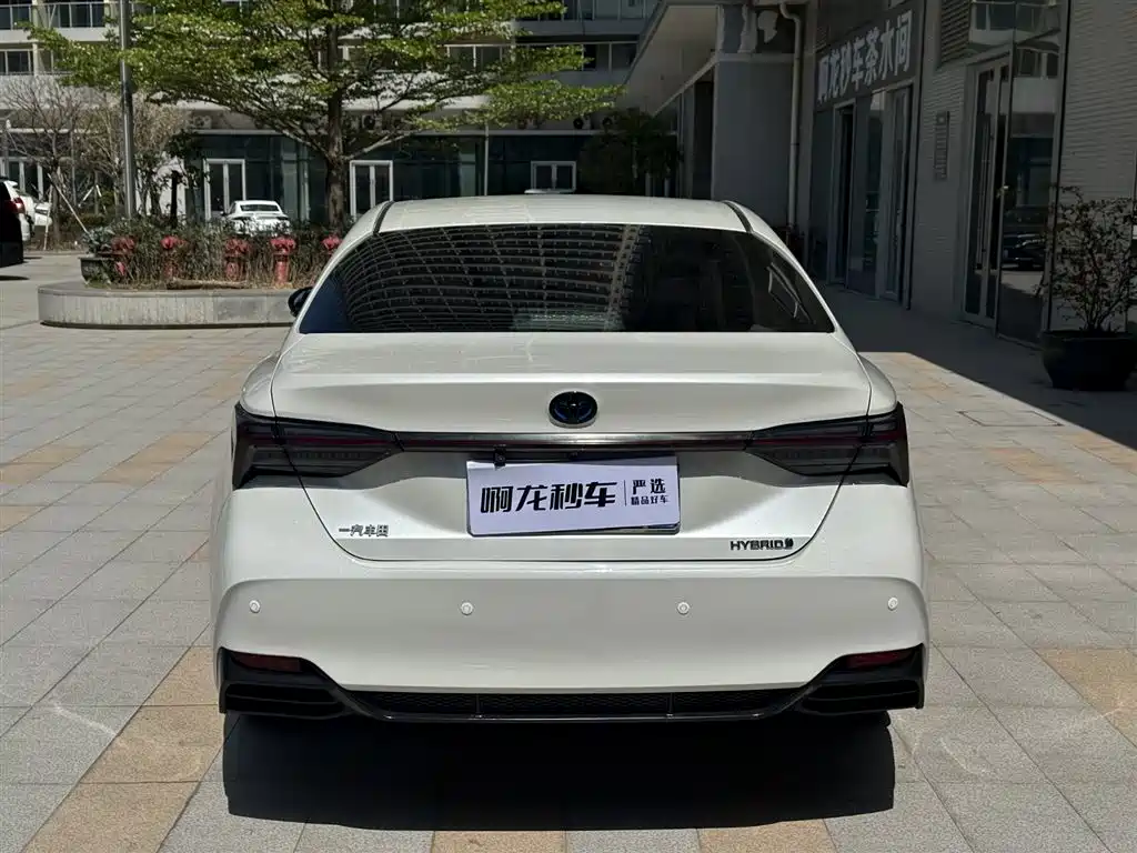 Toyota Avalon 2019 Hybrid 2.5L Luxury Edition China VI фото 7