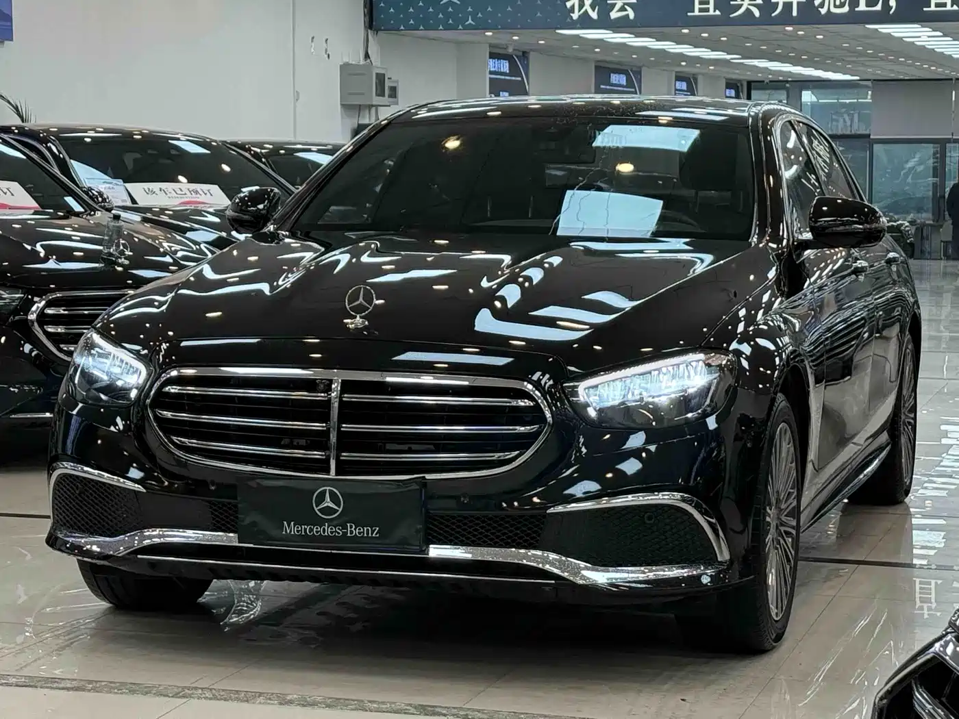 MERCEDES-BENZ E CLASS