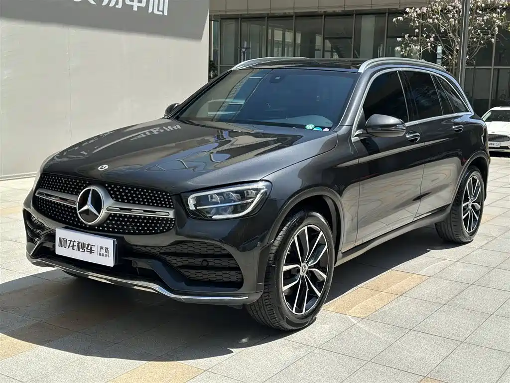 MERCEDES-BENZ GLC