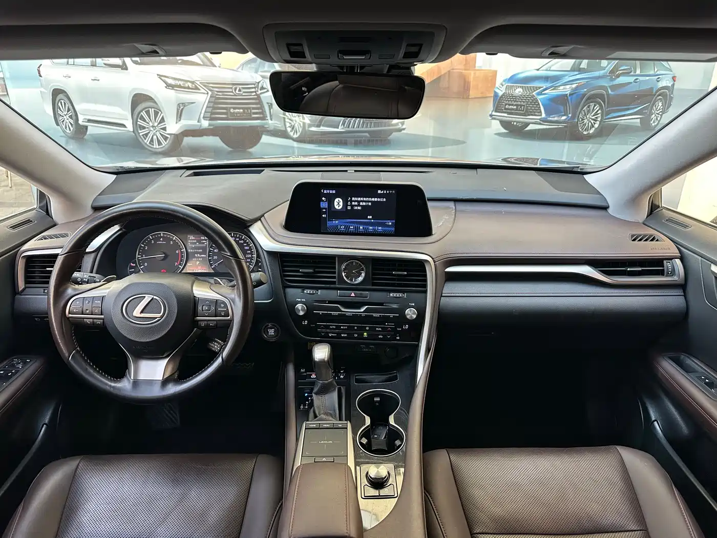 Lexus RX 2020 Facelift 300 AWD Elegance Edition фото 17