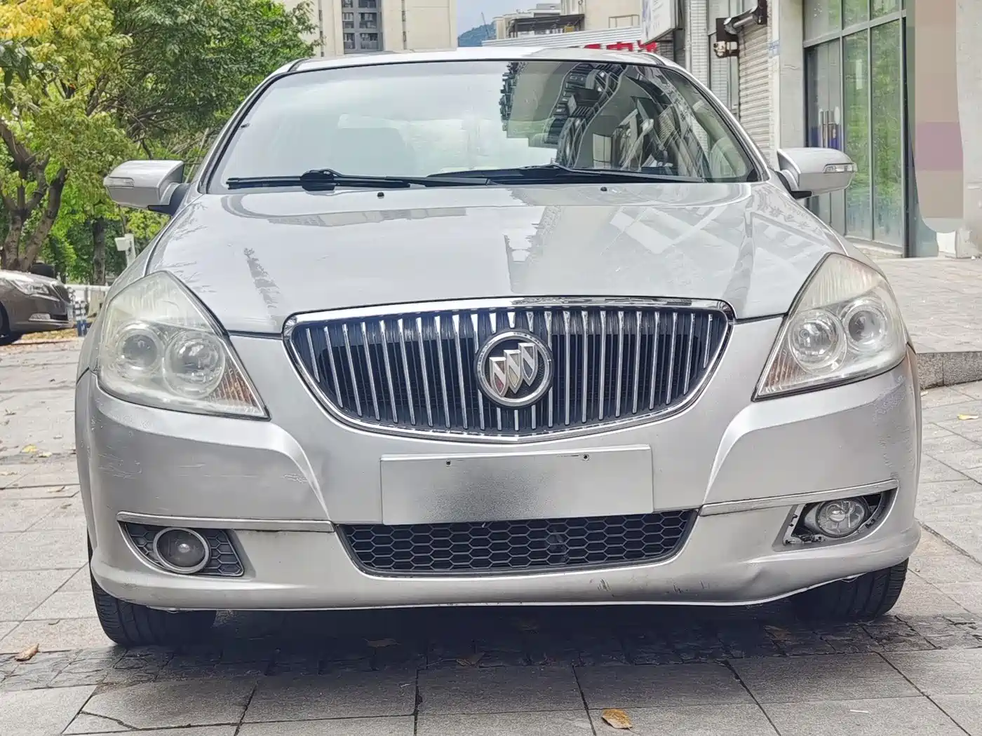 Buick Excelle 2011 1.6LE-MT фото 2