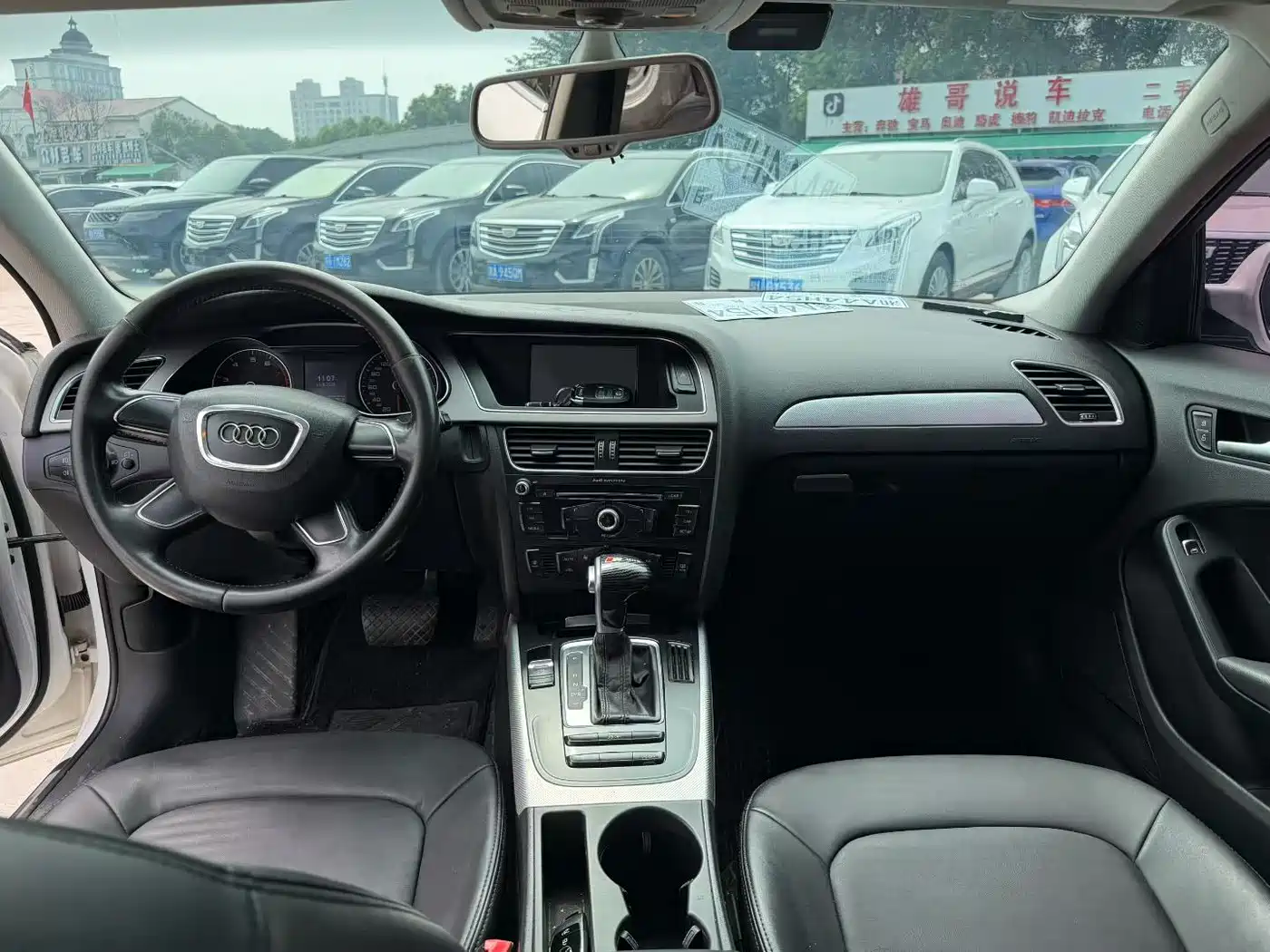 Photo 6 - Audi A4L