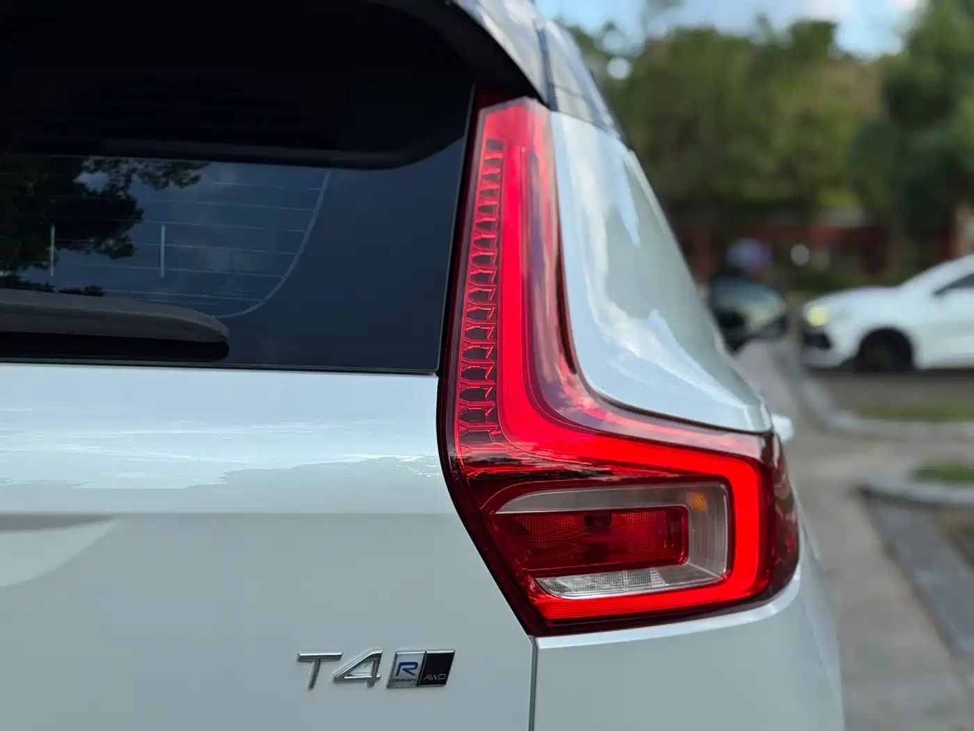 Фото 22 - Volvo XC40
