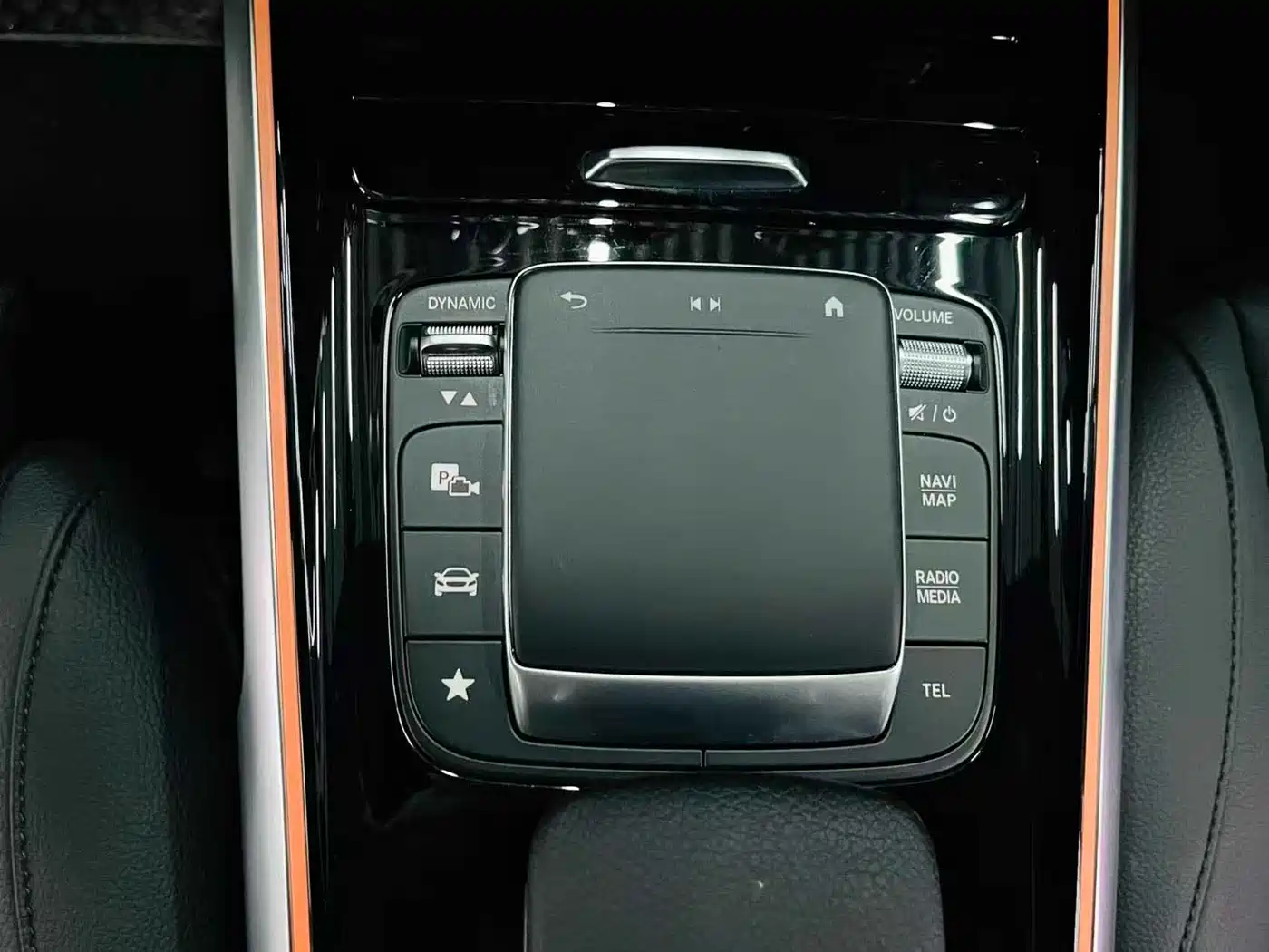 Mercedes-Benz GLB 2023 Facelift GLB 200 Dynamic фото 10