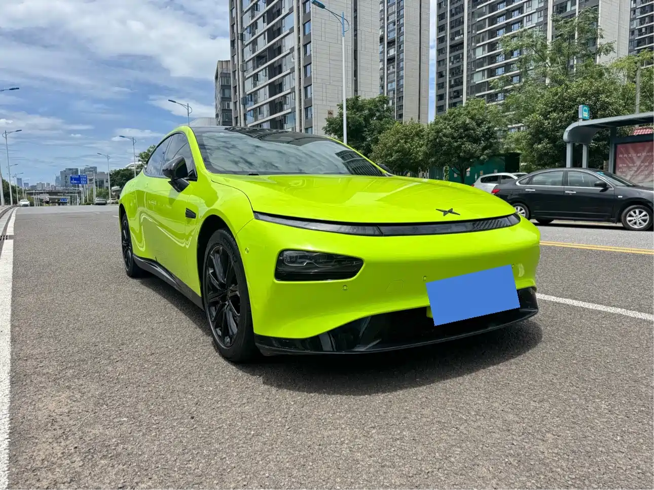 Фото 3 - XPeng P7