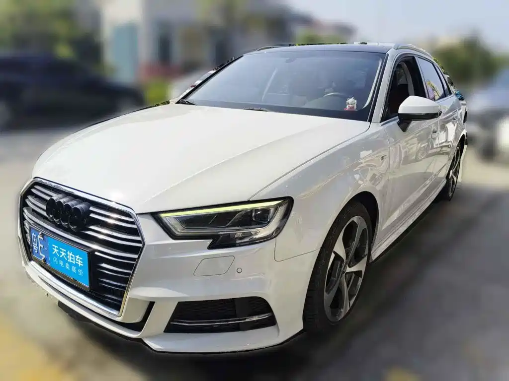Фото 1 - Audi A3