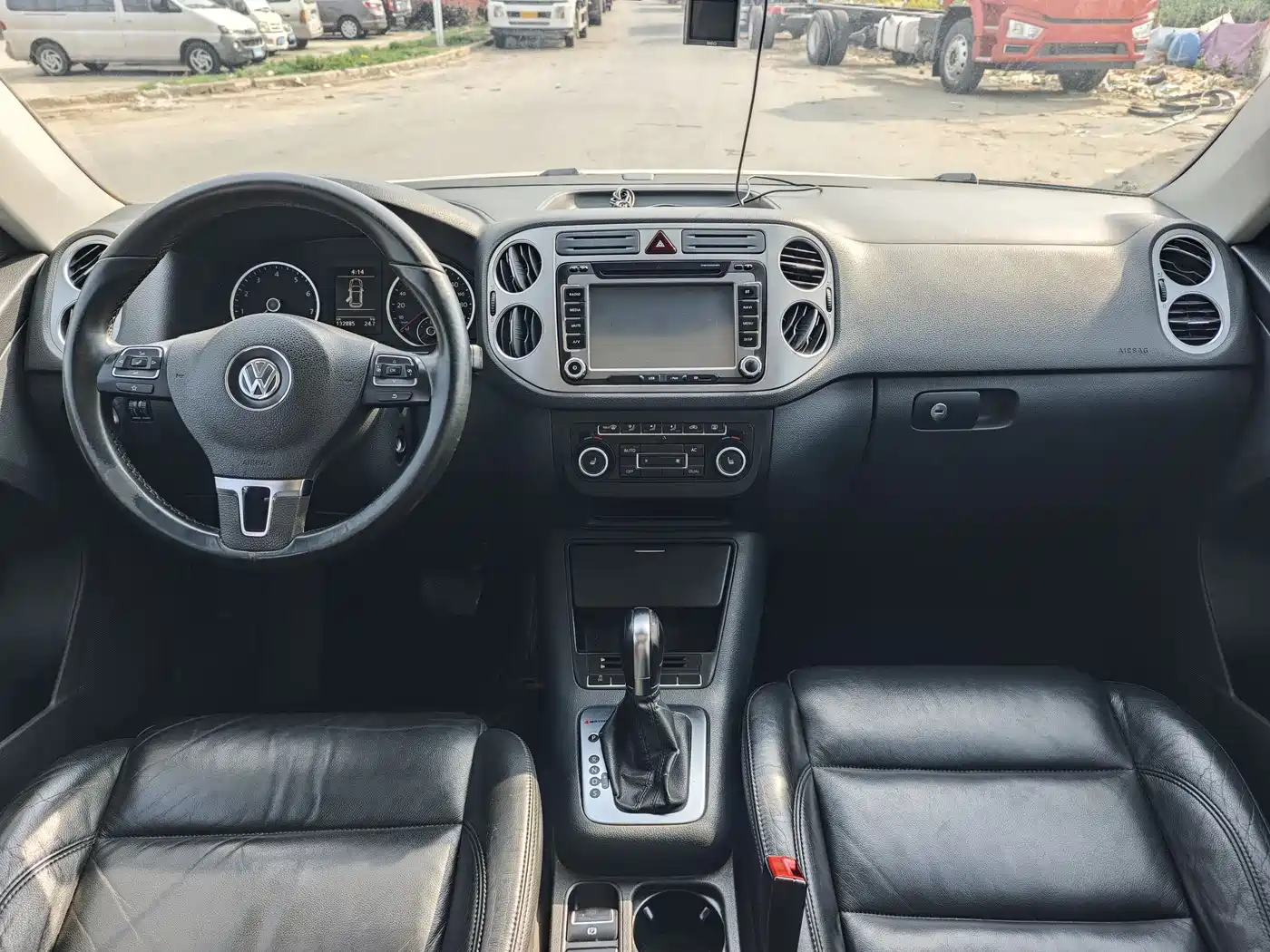 Volkswagen Tiguan 2012 1.8TSI Automatic 4WD Elite Edition фото 6