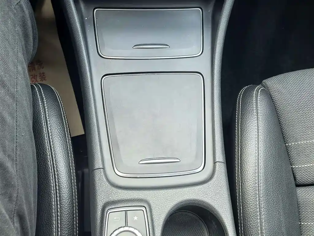 Mercedes-Benz A-Class (Import) 2015 A 200 Sport фото 16