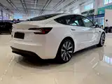 Фото 4 - Tesla Model 3