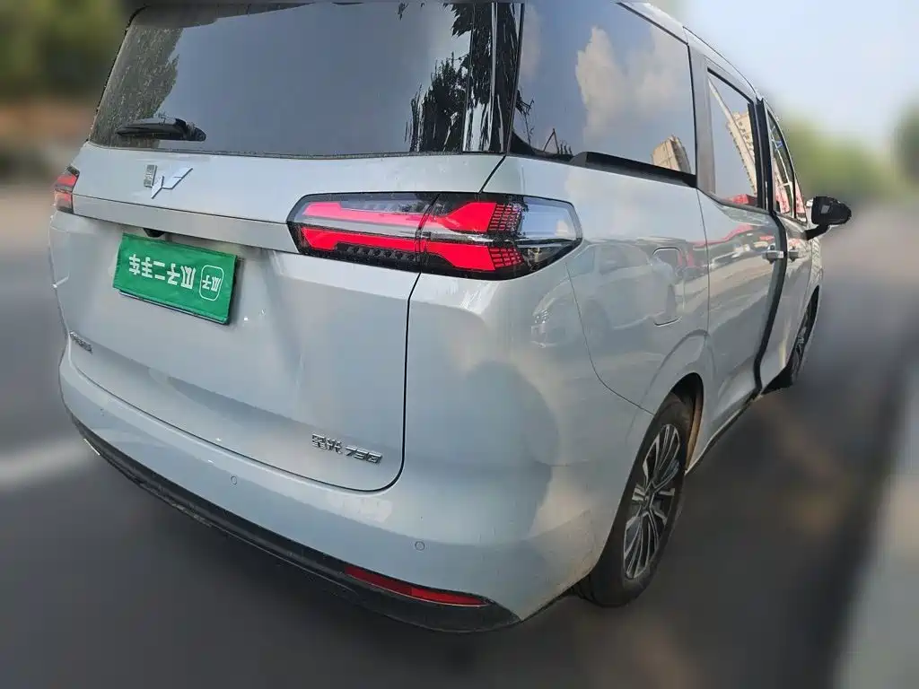 Wuling Motors Xingguang 730 2026 2025 Model Base Version