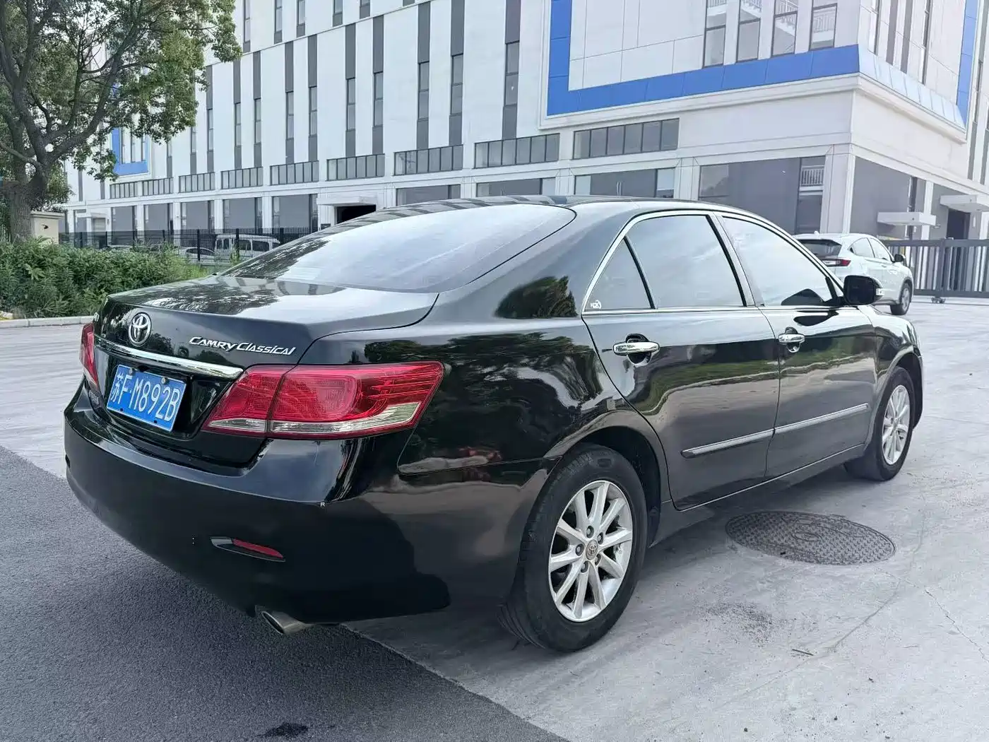 Фото 9 - Toyota Camry