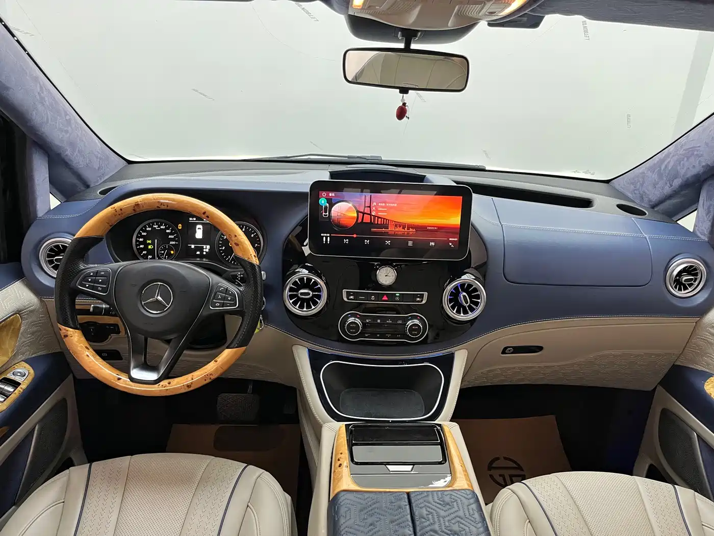 Mercedes-Benz Vito 2020 2.0T Business Edition (7-seater) фото 7
