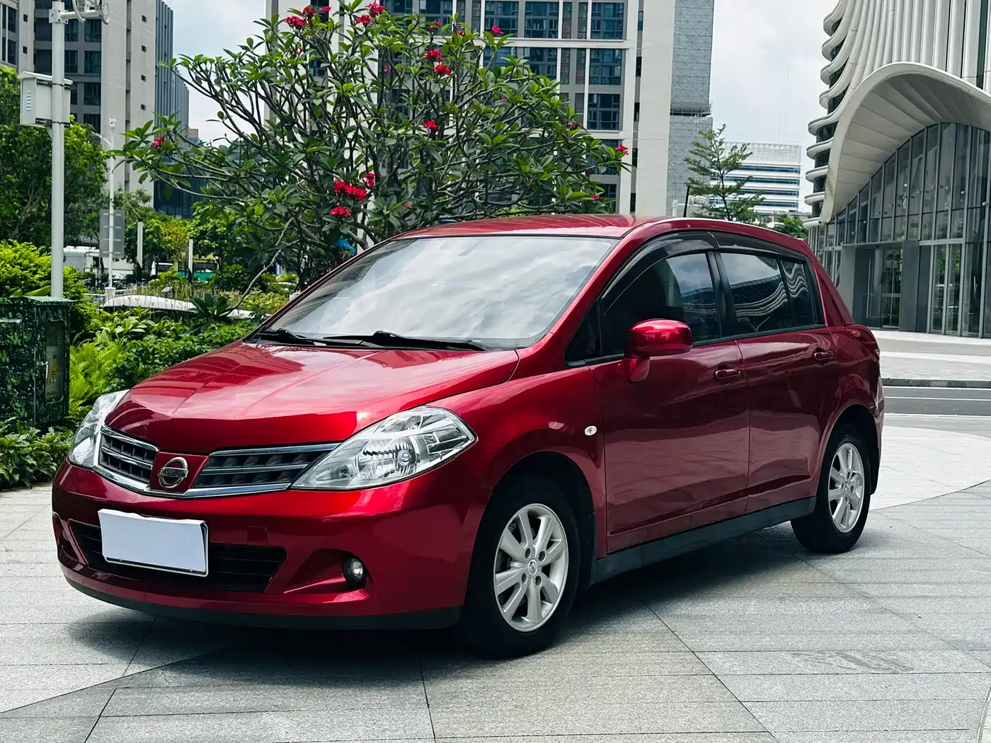 Nissan Tiida 2010 2008 1.6L Automatic Luxury