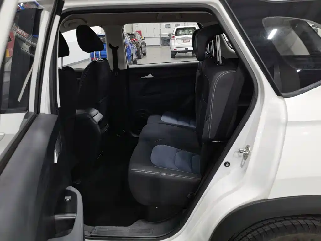 Photo 15 - Baojun 530