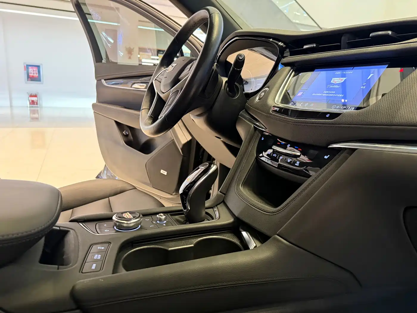 CADILLAC XT5