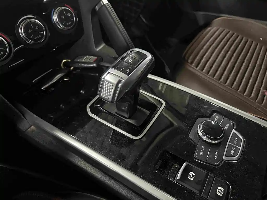 Фото 6 - Haval H6
