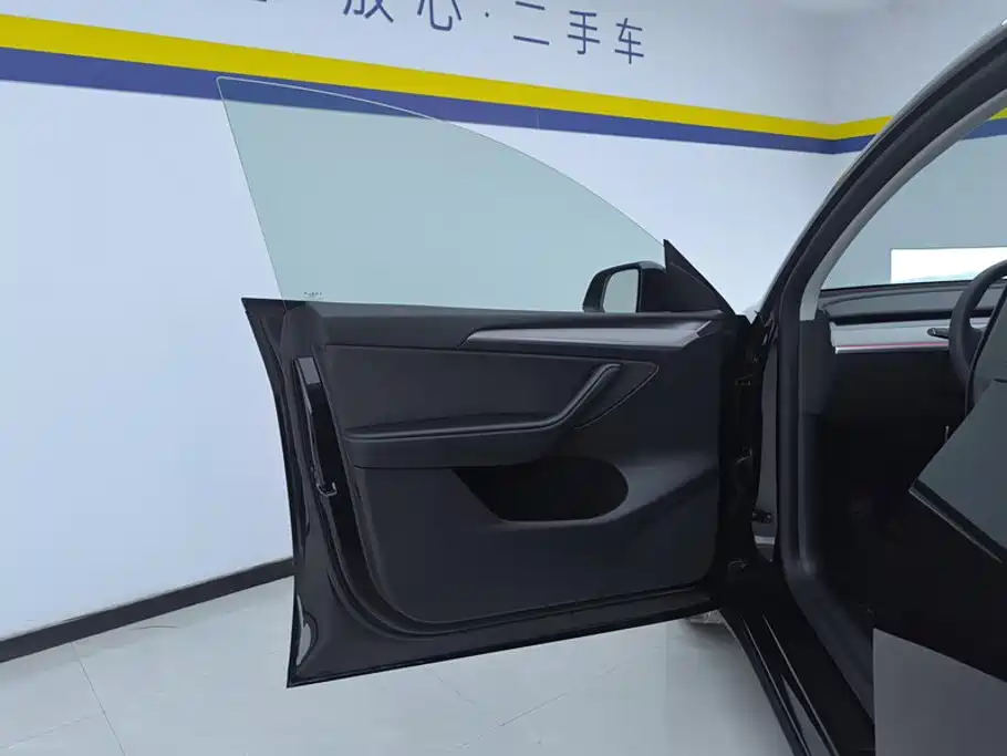 Фото 7 - Tesla Model Y