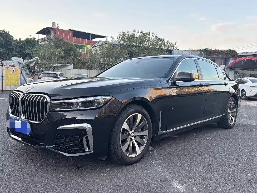 BMW 7 Series 2009 Model 740Li Leading Edition
