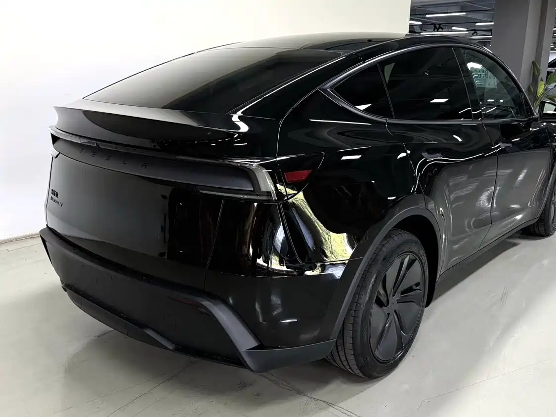 Tesla Model Y 2026 2026 Rear-Wheel Drive