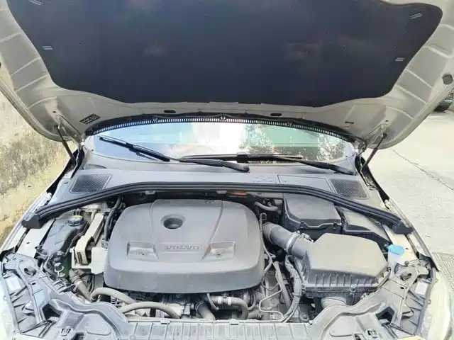 Volvo S60 2019 S60L T3 Smart Advance Edition — фото 3