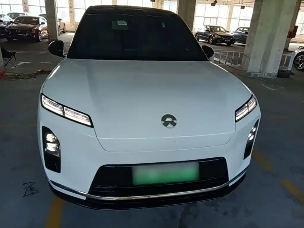 2026 NIO ES8