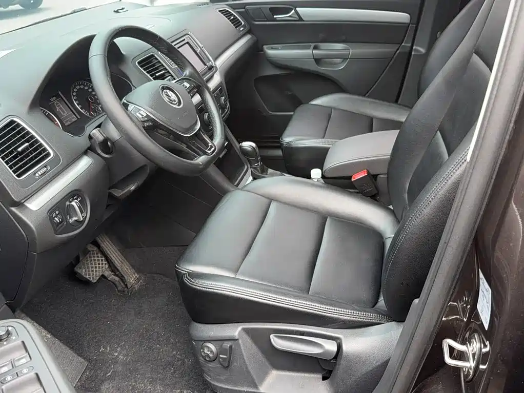 Volkswagen Sharan 2018 2018 380TSI Comfort 7-Seater