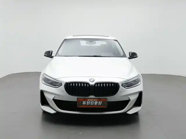 BMW 1 Series 2021 120i M Sport Shadow Edition — фото 3