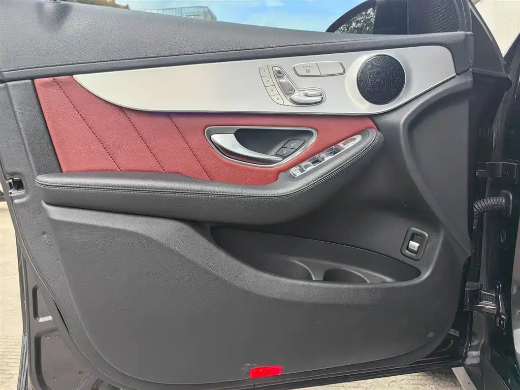 Mercedes-Benz GLC Coupe 2022 2022 GLC 260 4MATIC Coupe SUV