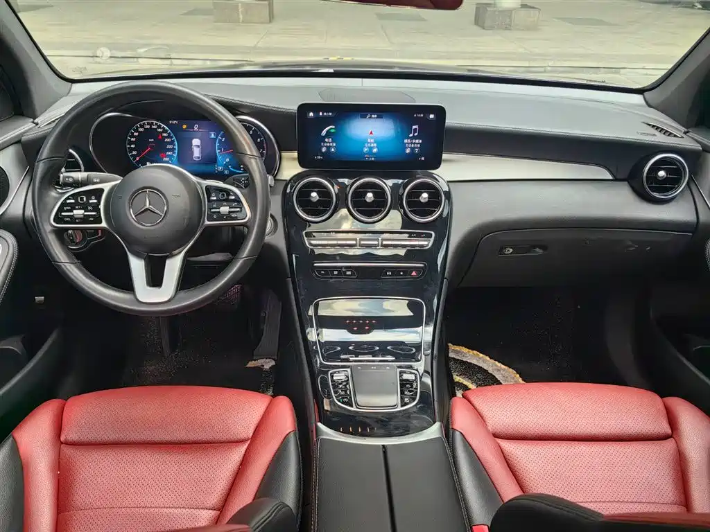 Mercedes-Benz GLC Coupe 2022 2022 GLC 260 4MATIC Coupe SUV