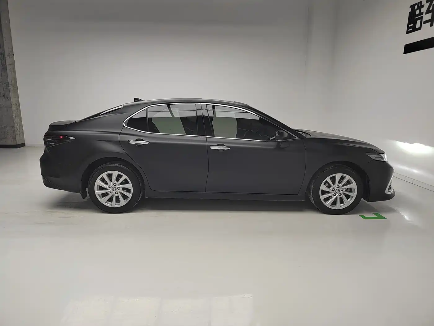 Toyota Camry 2021 2.0G Luxury Edition фото 9