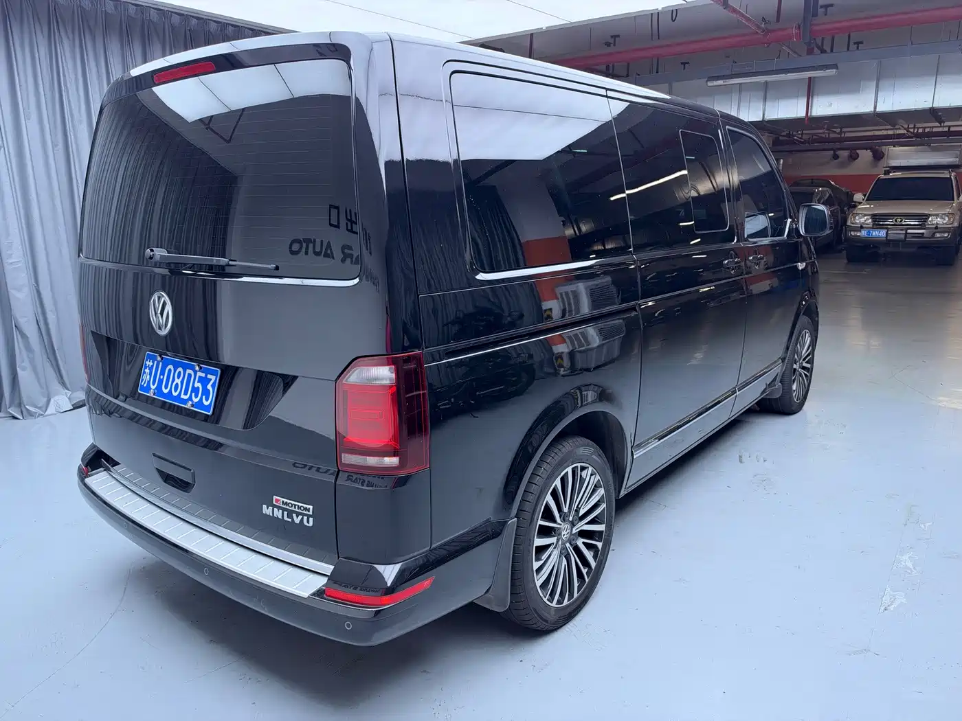 Volkswagen Multivan 2019 2019 2.0TSI 4WD Premium 7-seater