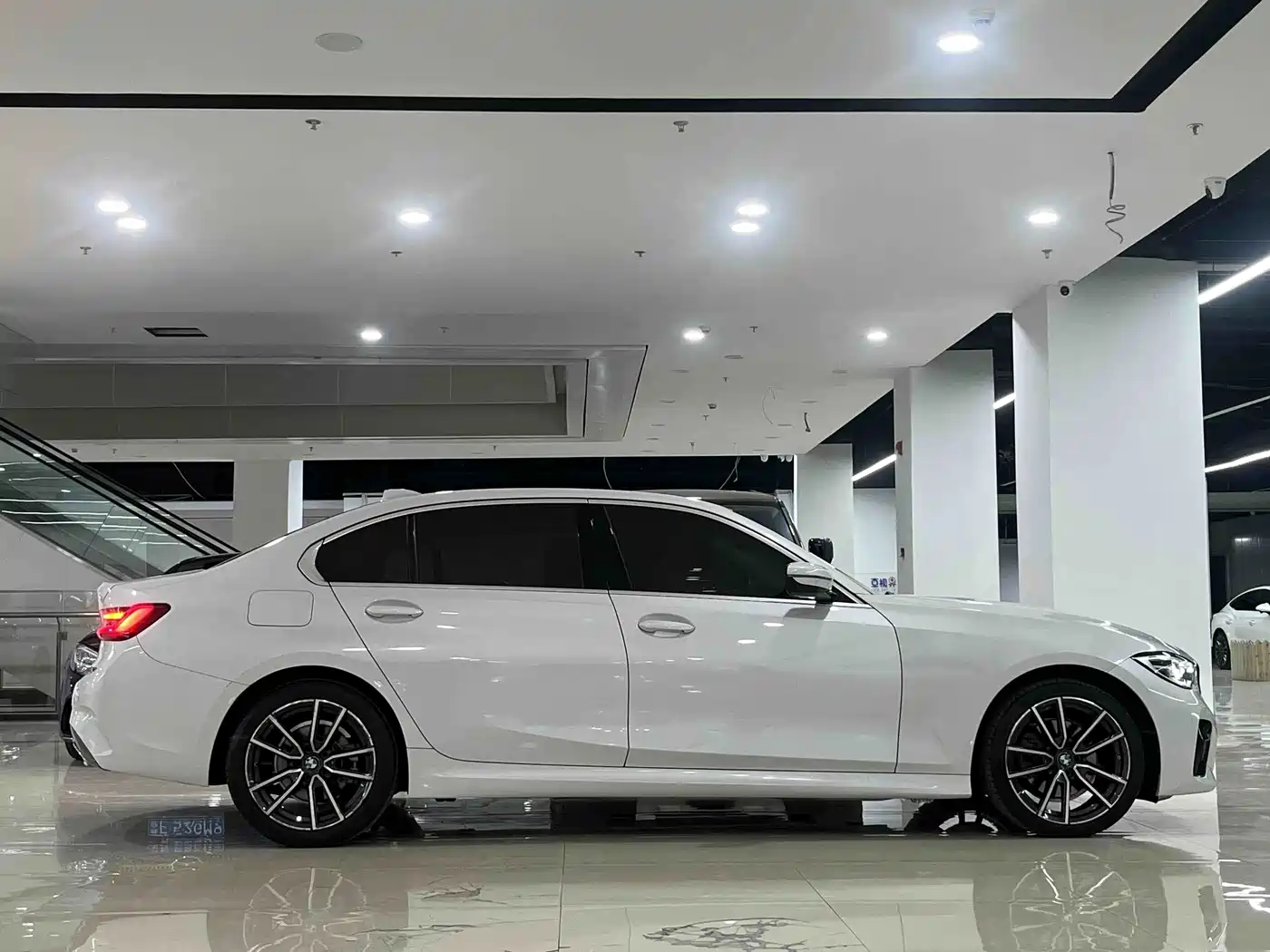 صورة 3 - BMW 3 Series
