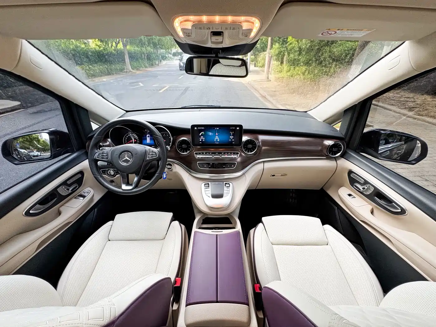 Mercedes-Benz V-Class 2022 V 260 Pilot Edition фото 6