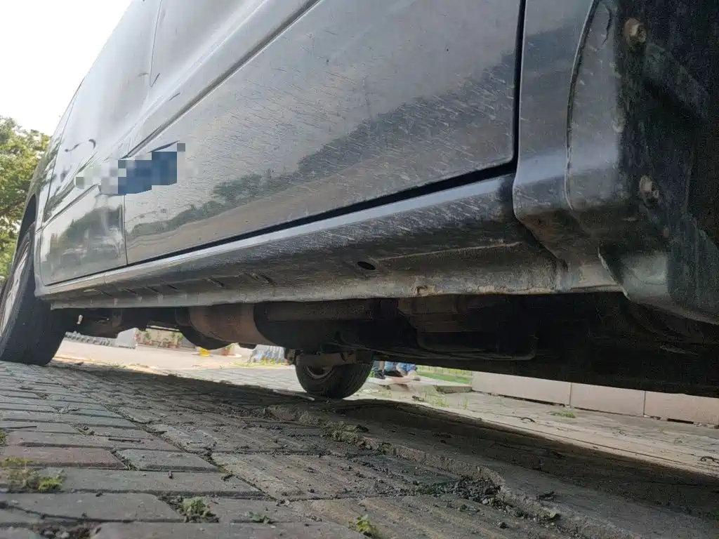 Dongfeng Fengxing Fengxing CM7 2015 2014 2.4L Manual Business Edition