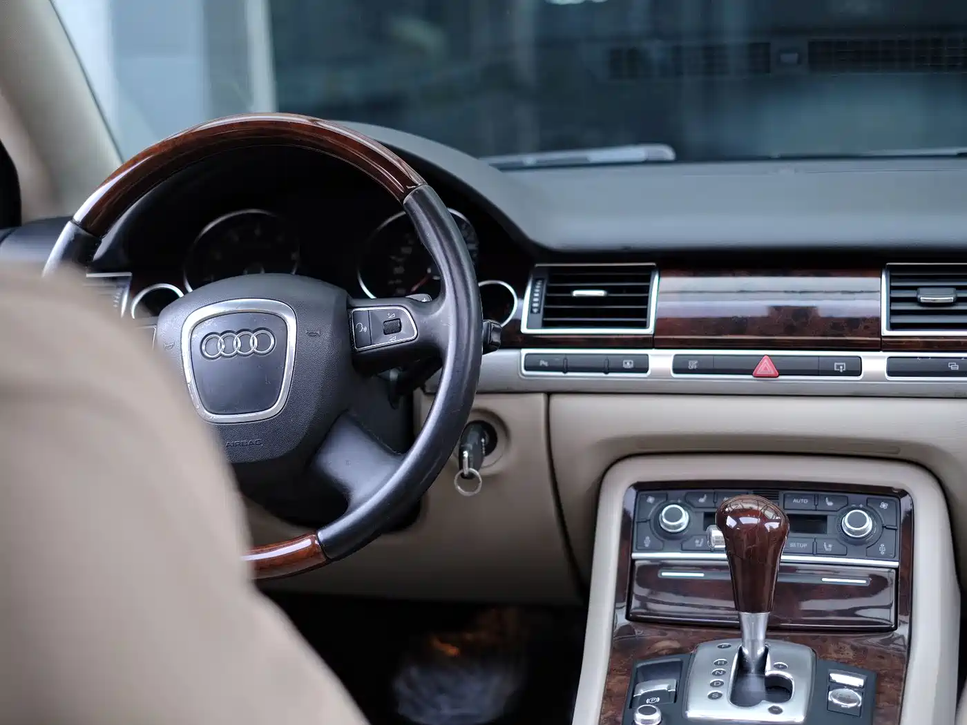 Audi A8 2008 A8L 3.2 FSI Luxury фото 53
