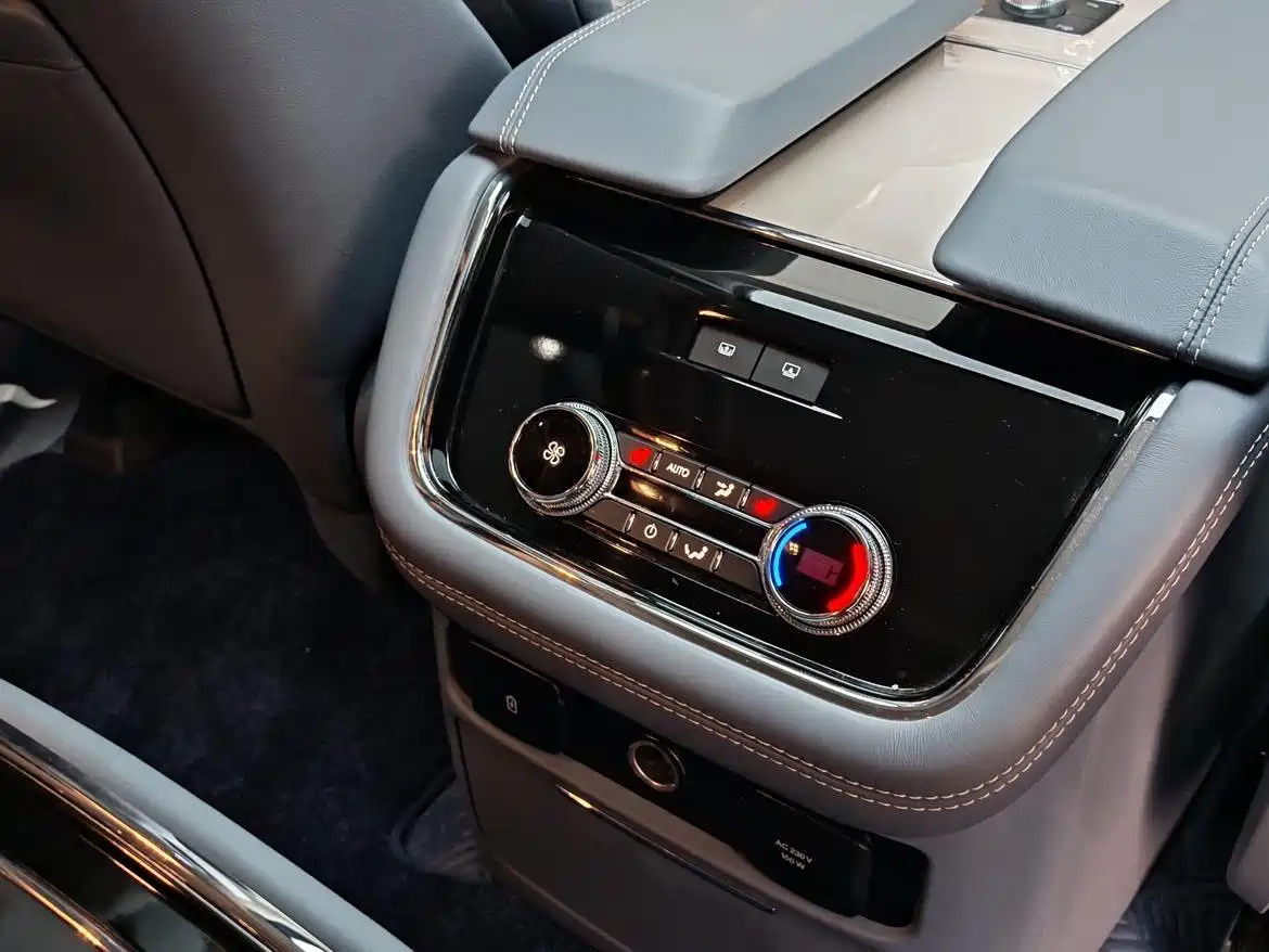 Lincoln Navigator 2022 2020 3.5T Long Wheelbase Presidential Edition