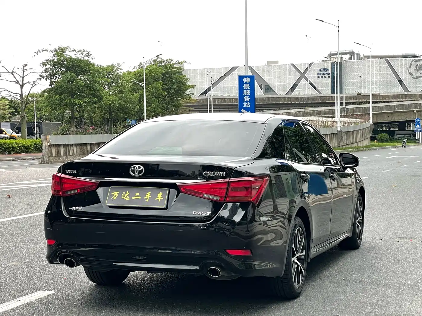 Toyota Crown 2018 2.0T Fashion Edition фото 6