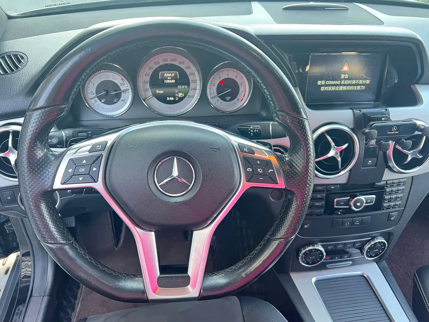 Mercedes-Benz GLK-Class 2015 GLK 300 4MATIC Fashion Ultimate Edition фото 18