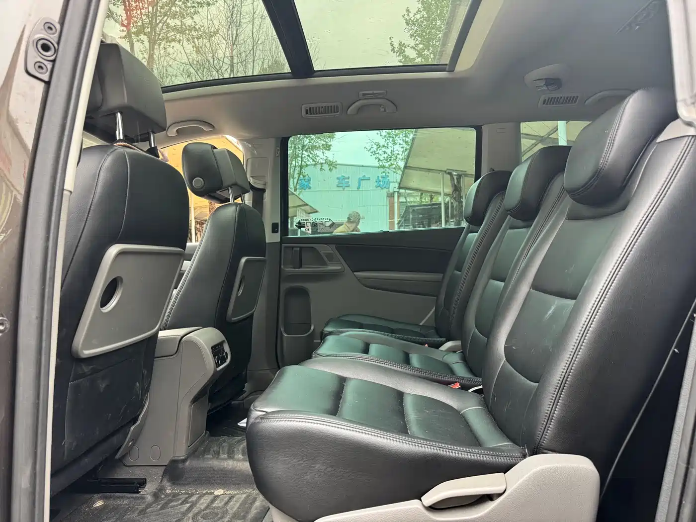 Volkswagen Sharan 2016 380TSI Comfort 7-seater фото 8