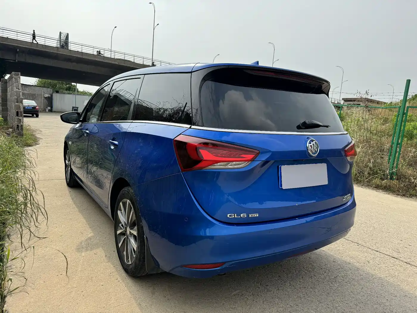 Buick GL6 2018 2018 18T 6-Seater Premium